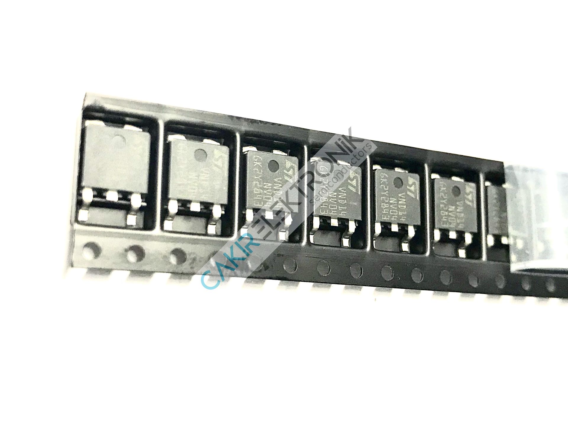 VND14NV04TR - VND14NV04 - TO252 - 12A. 40V.  fully autoprotected Power MOSFET
