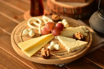Lasiago - Dönen Peynir Tabağı