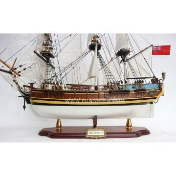 HMS Bounty Dekoratif Ahşap Yelkenli Gemi Modeli (80 cm)