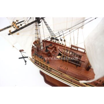 HMS Bounty Dekoratif Ahşap Yelkenli Gemi Modeli (80 cm)