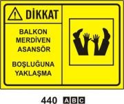 Dikkat Balkon Merdiven Asansör Boşluğuna Yaklaşma