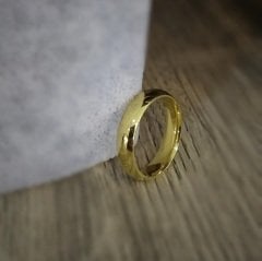 Kararmaz Gümüş 4 mm altın kaplama alyans yüzük
