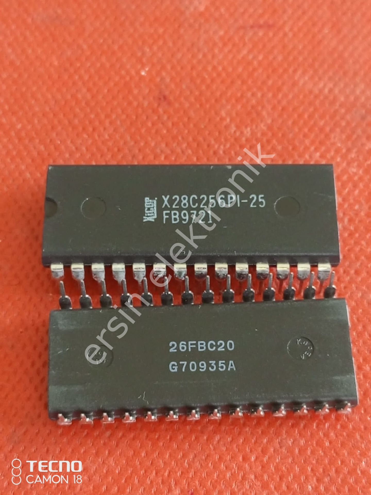28C256 (X28C256PI-25)