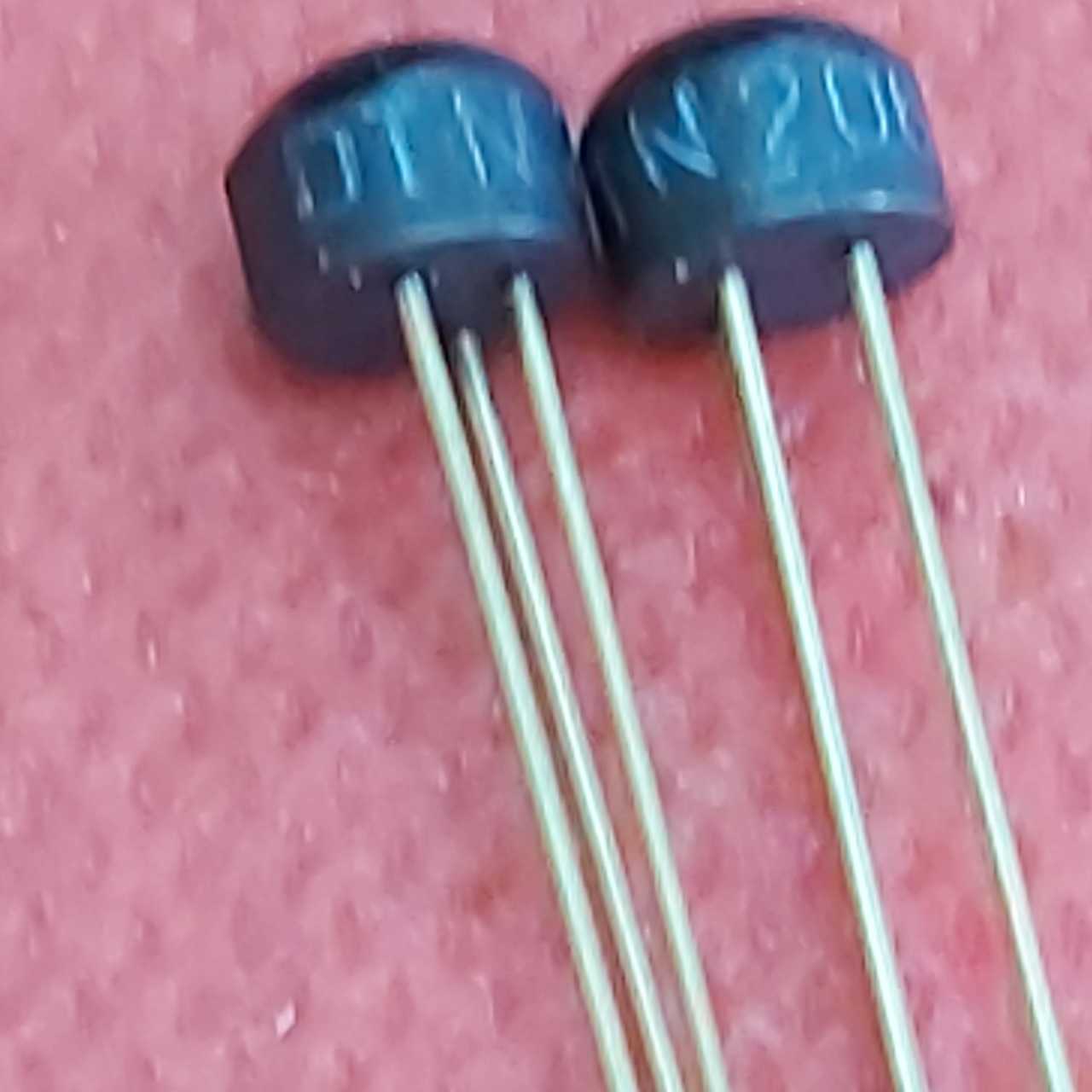 DTN206 (DTP206) (Pinler altın kaplama) 125V 200mA High Voltage NPN Transistor