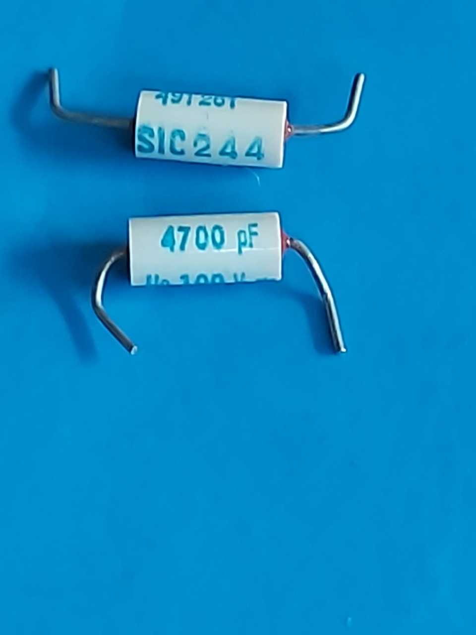 4700pF (4.7uF) 100V Aksiyel Kondansatör