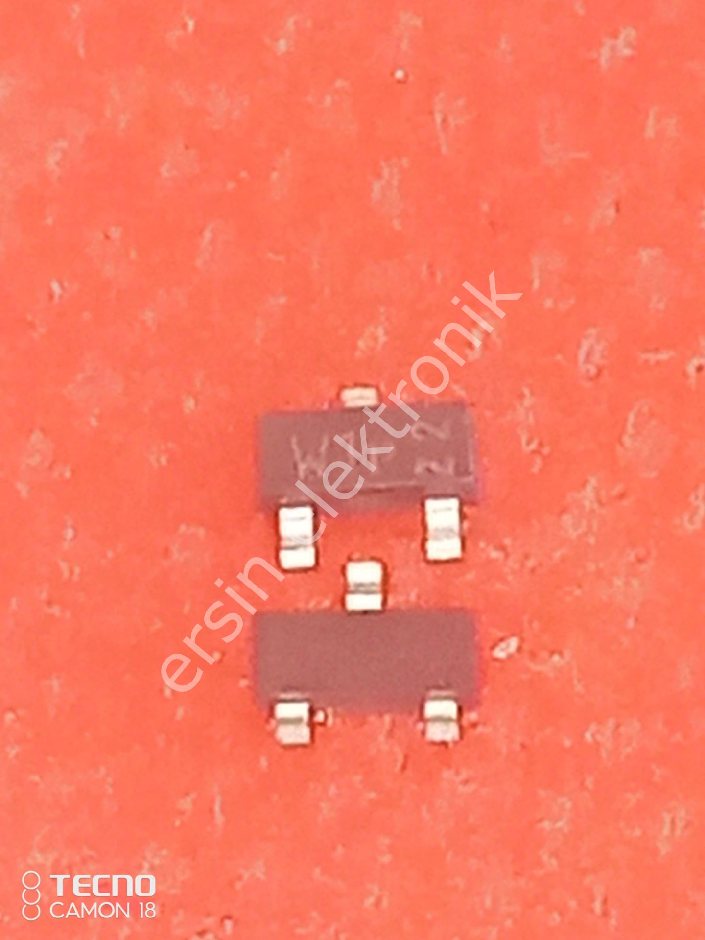 BFT92 5-GHz RF Transistor (W1) / 25mA, 15V, PNP (Orjinal )