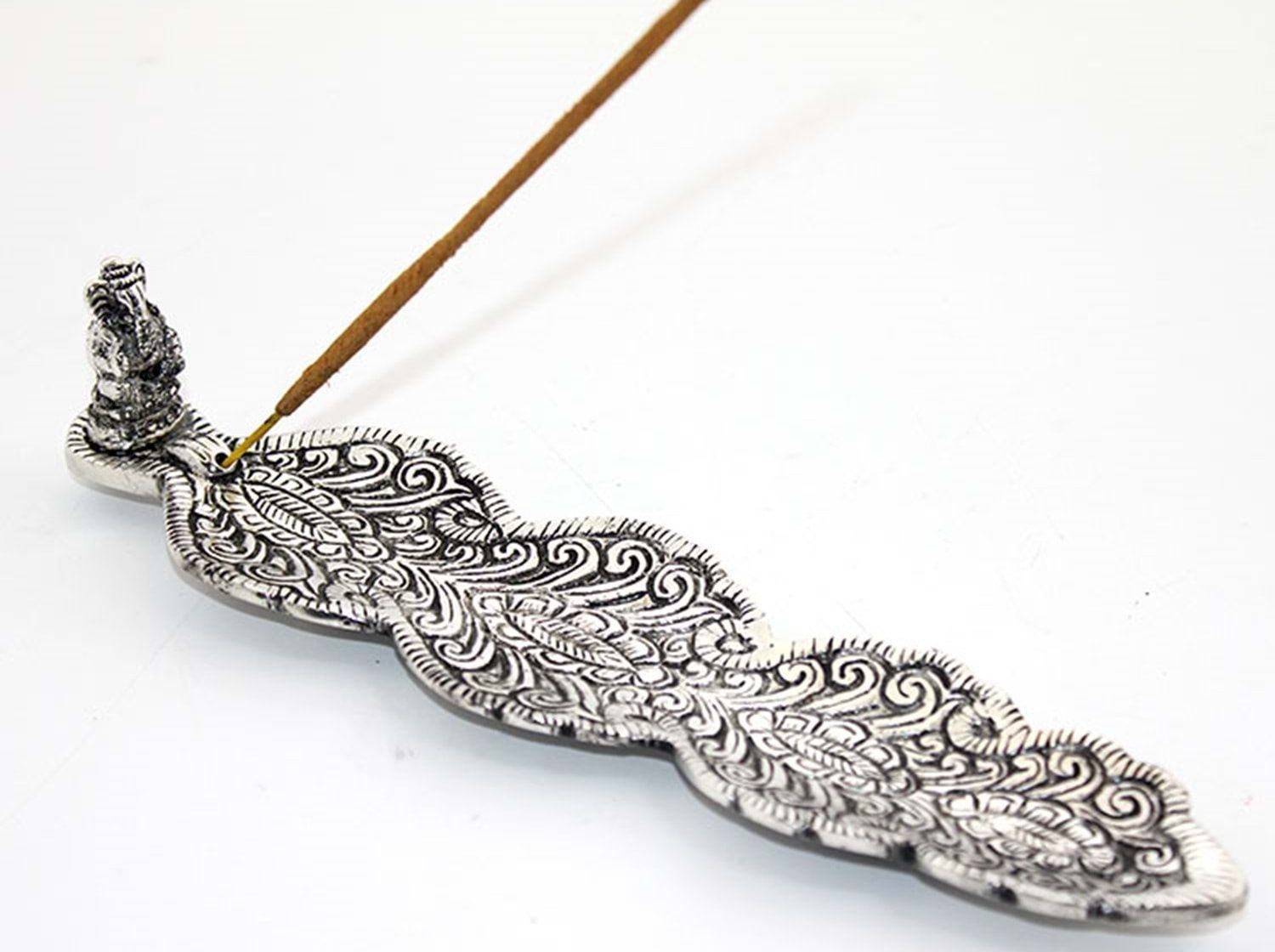 Dekoratif Metal Ganesha Tasarımlı Çubuk Tütsülük (20cm)