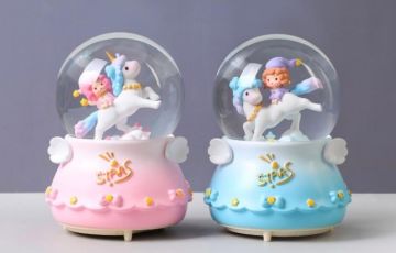 Dekoratif Unicorn ve Bebek Temalı Müzikli Işıklı Cam Kar Küresi