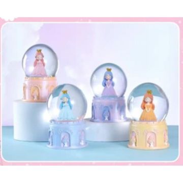 Dekoratif Işıklı Mini Mutlu Prenses Cam Kar Küresi
