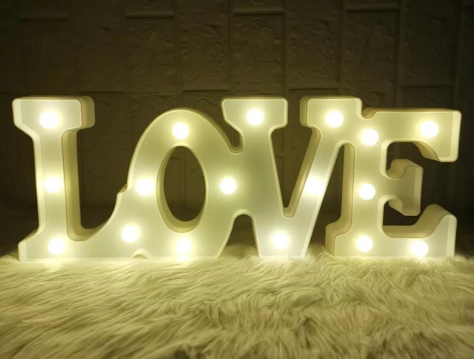 Dekoratif Beyaz Led Love Gece Lambası