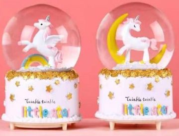 Unicorn Tasarım Işıklı Müzikli Cam Kar Küresi