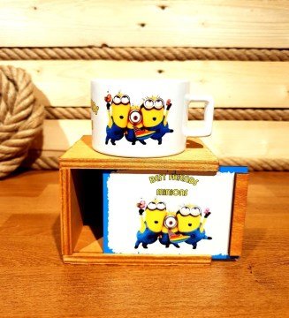 Best Friends Minions Tasarımlı Ahşap Kutulu Kupa