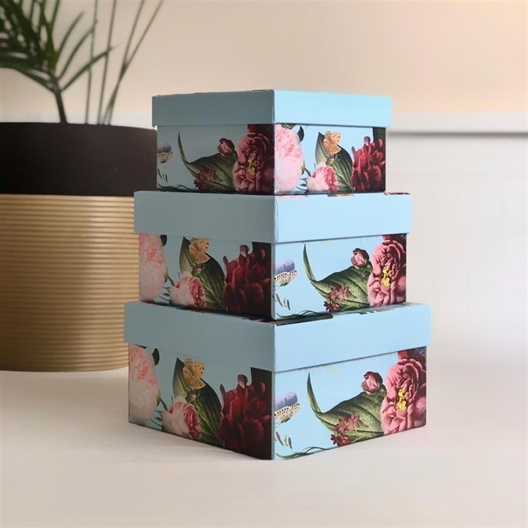 Renkli Çiçekler Tasarımlı Kare Hediye Kutusu 3'lü Set
