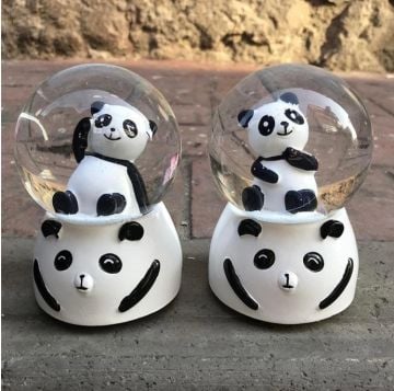 Sevimli Panda Püskürtmeli Dekoratif Müzikli Cam Kar Küresi