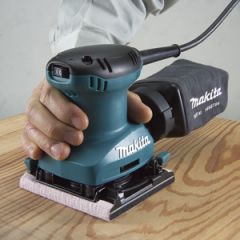 Makita BO4557 Avuç İçi Titreşim Zımpara Makinası