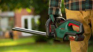 Bosch Advanced HedgeCut 36V-65-28 Tek Akülü 36 Volt Çit Kesme 2 Ah