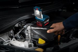 Bosch GLI VariLED Tek Akülü El Lambası 4 Amper