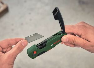 Bosch Katlanabilir Maket Bıçağı Kumaş Çantalı 1600A02W7M