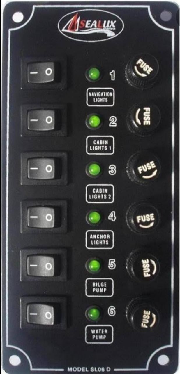 3 ANAHTARLI DİKEY SWITCH PANEL 80x100 MM