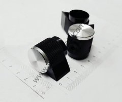 Parlak Yandan Vidalı Düğme ( 6mm Pot Millerine Uygundur ) Yükseklik 26mm , Taban 22mm , Gövdesi Uzantısı ile 35mm Kaliteli Makine Çevirme Düğmesi