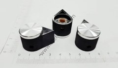 Tepesi Parlak , Çift Vidalı Potans Düğmesi ( 6mm Pot Düğmelerine Uygundur ) , Yükseklik 20mm , Tabanı 35mm