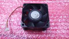 NİDEC ULTRAFLO  U60T24MS3A7-58J56    24V  0.09A  4 KABLO   ISIYA DAYANIKLI FAN