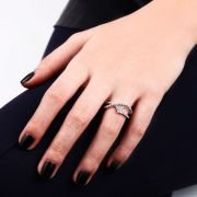 0.68 Karat Pırlantalı Tasarım Aşk Yüzüğü | Roberto Bene