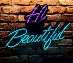 Hi Beautiful Neon Yazı