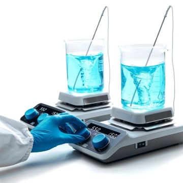 VELP AREC 4 Dijital Semamik Plakalı Isıtıcılı Manyetik Karıştırıcı Pt100 Sıcaklık Prob Seti ile 100... 1500 rpm / 5 L / RT+... 550 °C