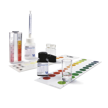 Merck 111104 Total Hardness Test  Method: Titrimetric With Dropping Bottle Mcolortest™ Toplam Sertlik Testi  1.25 °E   100 Test / 1Kutu