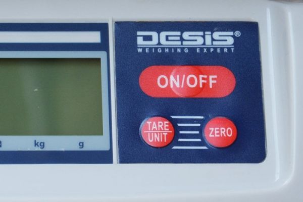 Desis 1E-3T28 Tek Ekranlı Dijital Terazi 3KG