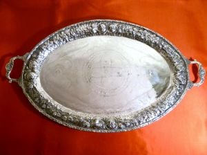 Christofle damgalı gümüş kaplama  kulplu oval tepsi.  B:54x32 cm.