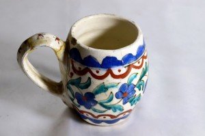 Kütahya porselen el boyaması tankard Y:9 cm.