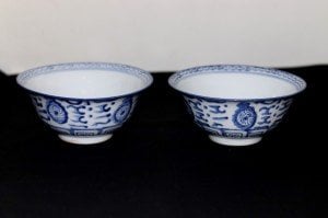 Çin porseleni el boyaması  çift kase. İmzalı. 19. Y.y. Ağız çapı:16cm.