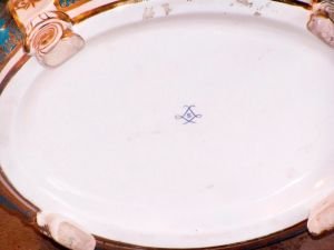 Sevres damgalı el boyaması porselen jardinier,. 2 parça. Y:25 cm.  B:35 cm.