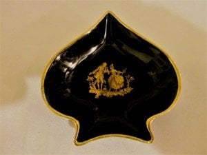 Limoges imzalı altın yaldızlı kobalt mavisi küllük. 8x8,5cm.