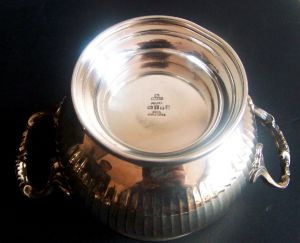 Christofle damgalı gümüş kaplama, 4+1 çay seti.