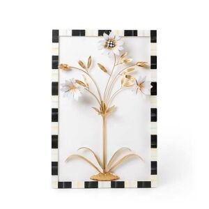 Marquee Daisy Wall Art