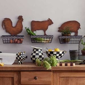 Courtly Check Chicken Wall Basket