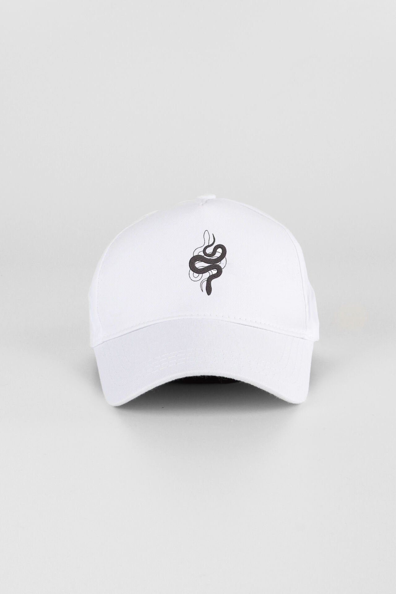 Yılan Desenli Cap Şapka - Beyaz
