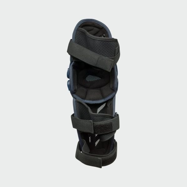 DUAL AXIS KNEE GUARDS