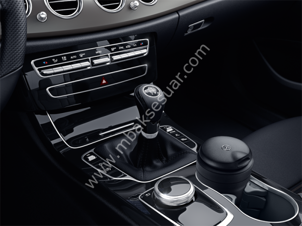 Mercedes Benz Kül Tablası