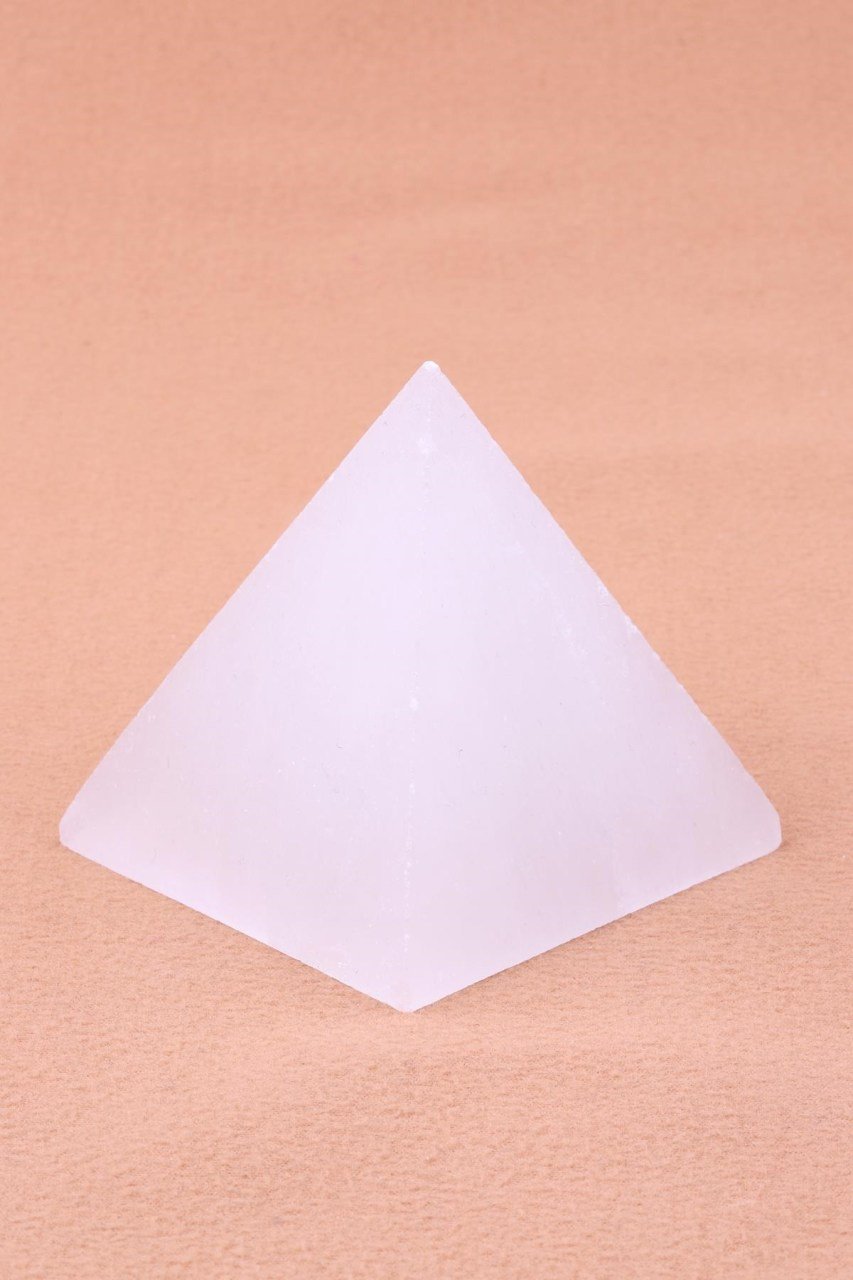 Selenit Piramit 6 cm