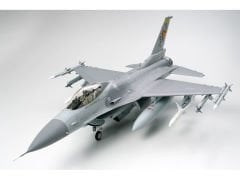 1/32 F16CJ Fighting Falcon