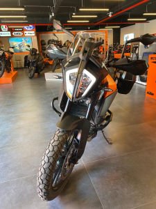 2. El Ktm 390 Adventure 2021