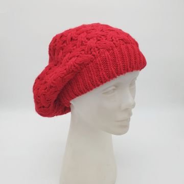 Kırmızı Renk Örgülü Model Ressam Şapkası