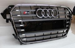 Audi a4 s4 ön panjur ızgara 2012 / 2015 B8 siyah krom