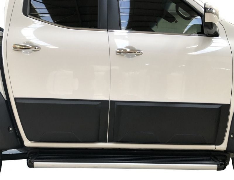 Mercedes x kapı bandı gövde koruma kaplaması siyah