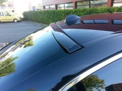 Bmw f10 cam üstü spoiler pianoblack