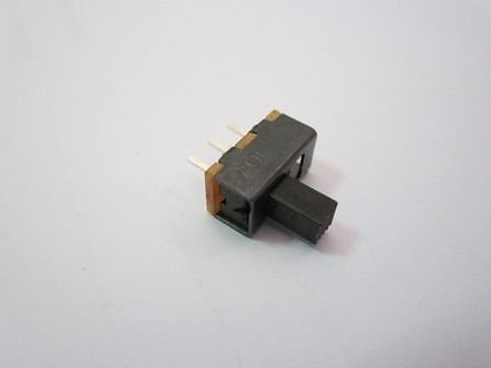 SLIDE SWITCH 3 PIN